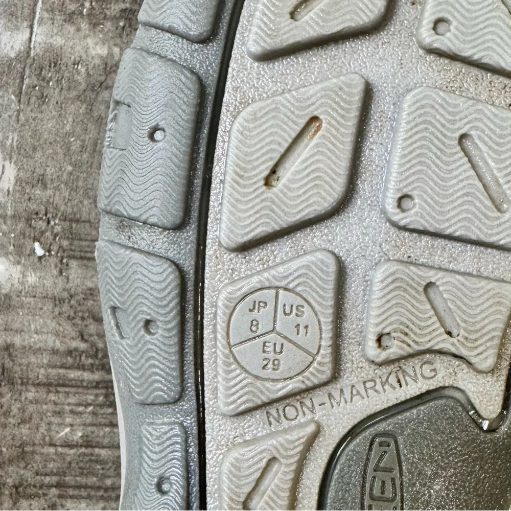 KEEN Kids Unisex Sandals Size 11 – Gray & Yellow Water Shoes, Outdoor Summer San - Picture 6 of 6